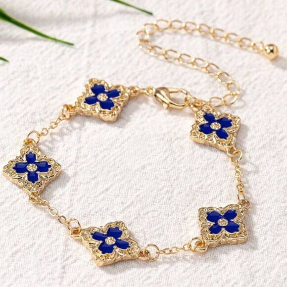 SALE 18k Stamped Gold Filled Vintage Navy Blue Celtic Clover Bracelet - Picture 1 of 7